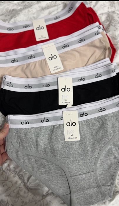 Женские трусы и пижамы