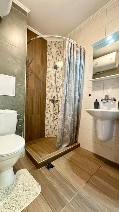 Дава се под наем Двустаен апартамент в Банско - 50 кв.м за 331.5 € - Снимка #2