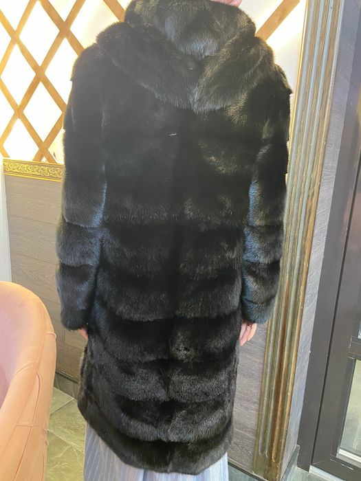 Продам норковую шубу