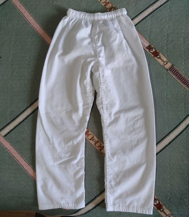 Продам костюм каратэ