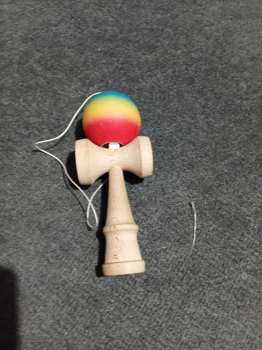 Kendama cu steagul romaniei