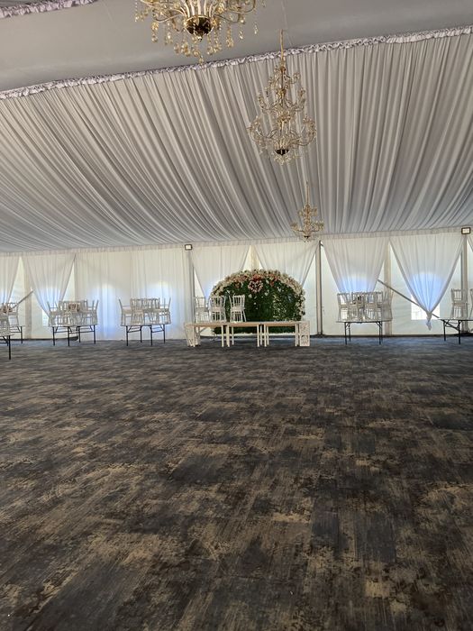 Vand cort de evenimente