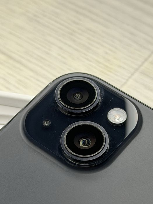Iphone 15 черный