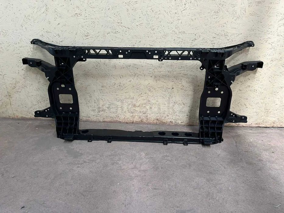 Телевизор и решетка радиатора на Хюндай Туксон 2021 -