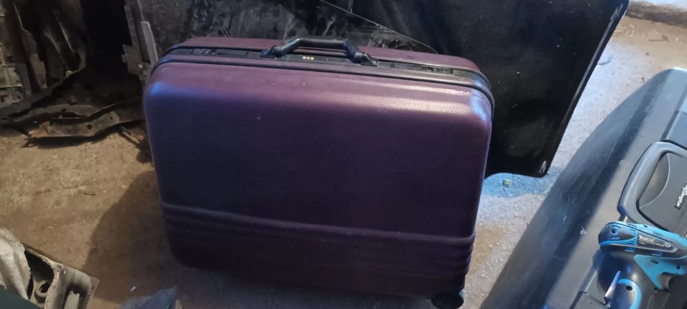 Куфари за багаж .