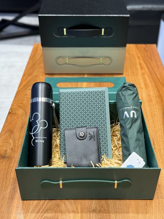 Mujskoy erkaklar uchun sovg’a naborlar