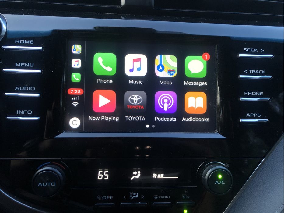 CarPlay на камри 70
