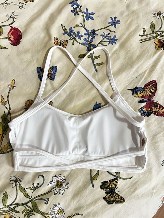 Bustiera de sala alba, cu bretele in x