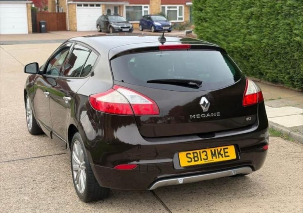 Parte Spate Haion Stop Bara Spoiler Renault Megane 3 GT-LINE Hatchback