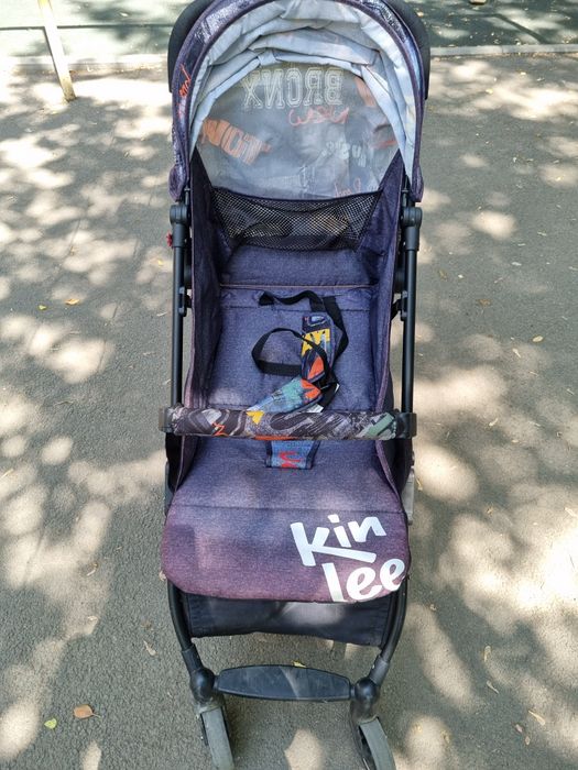 Продам детскую коляску Kin Lee