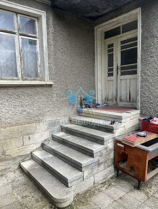 Продава се Къща в Шумен, Пазара - 160 кв.м за 230 €/кв.м - Снимка #2