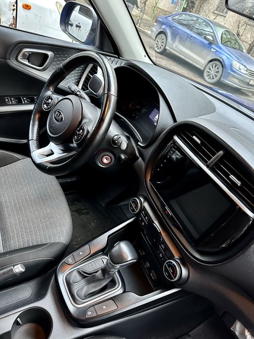 Продам машину KIA Soul