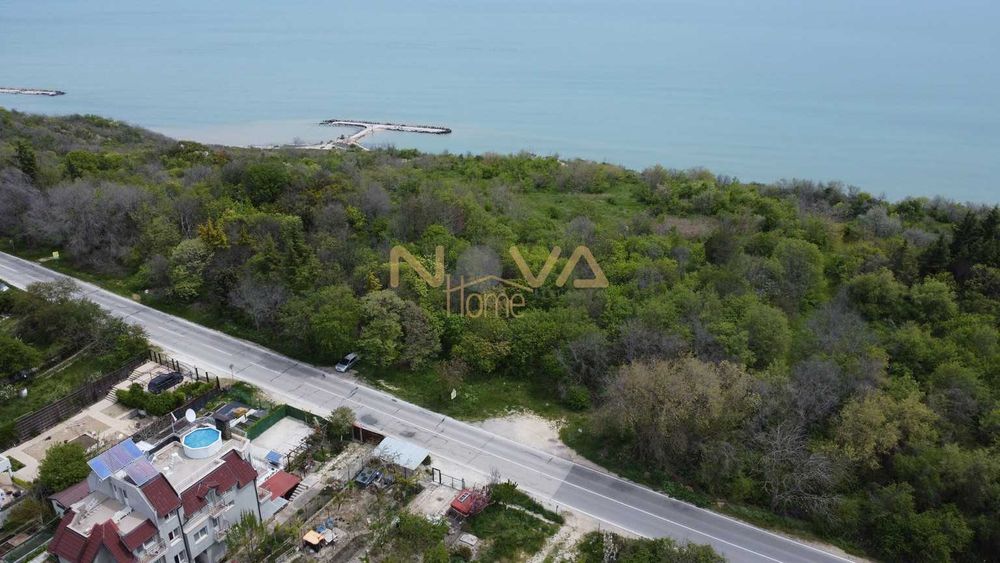 Продавам парцел 481 кв.м. до къмпинг Лагуна, с вода и разрешение за бунгало 39000 евро