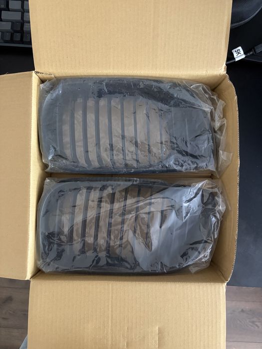 Grila BMW E46 - Negru mat