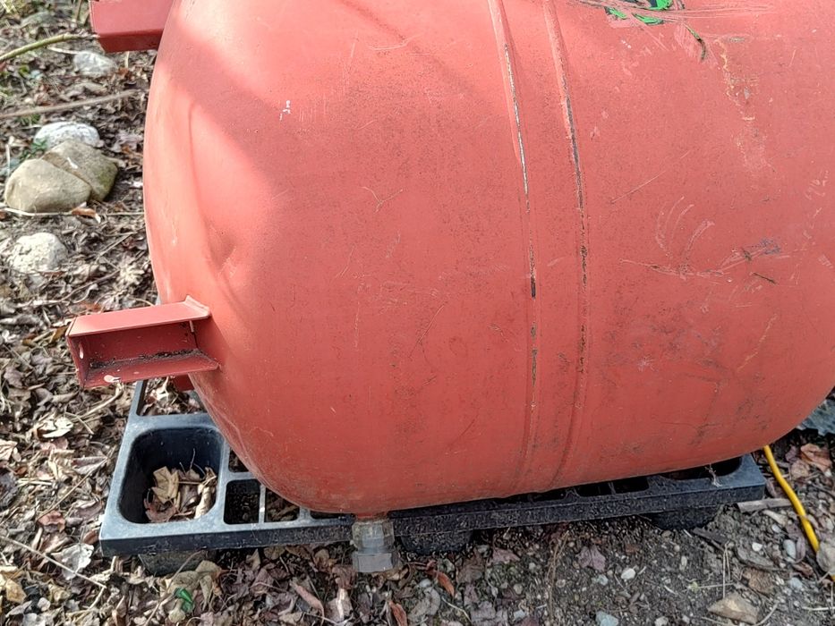 Vând vas expansiune Reflex200 litri