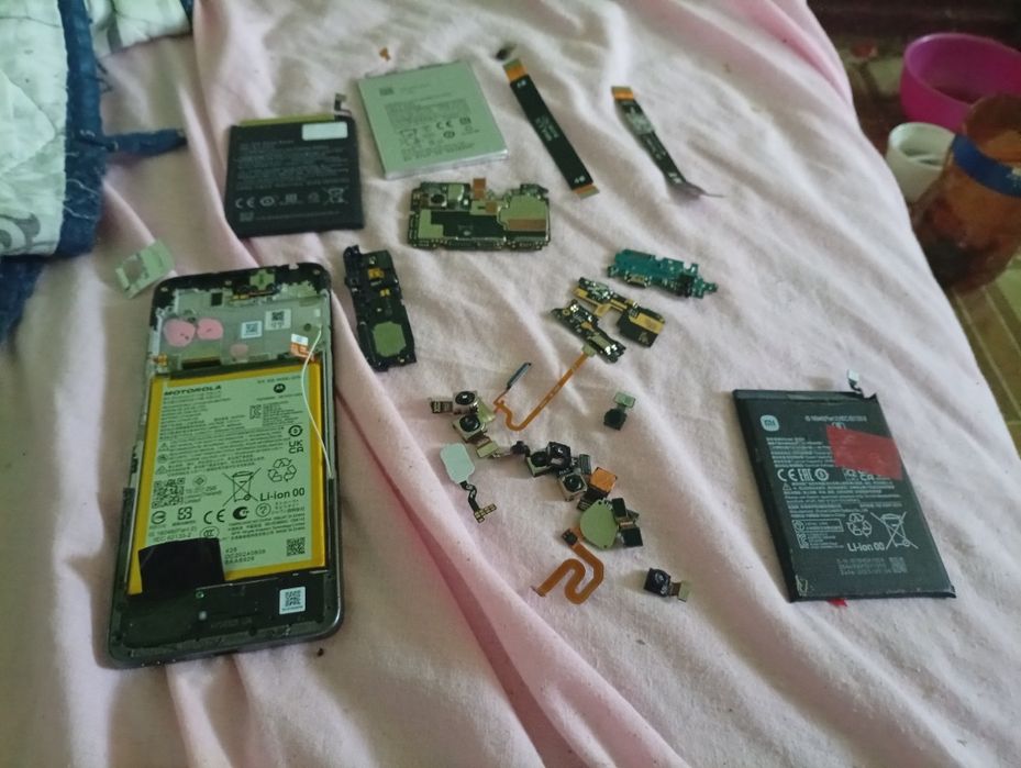 Piese pt telefoane in stare bună