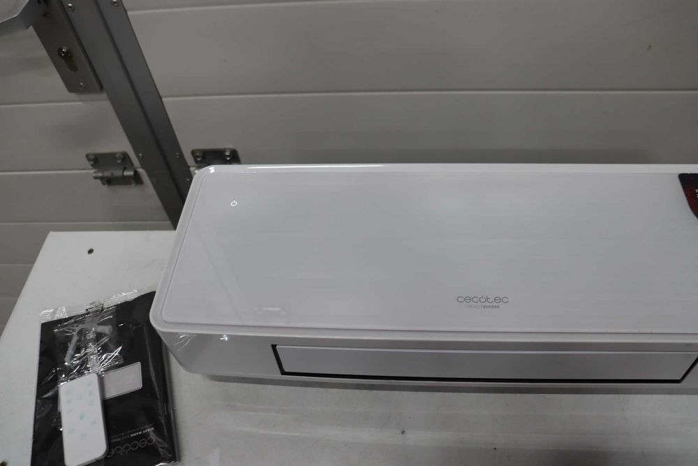 Стенен вентилаторен отоплител Cecotec ReadyWarm 5310 PowerBox с керамика, LED дисплей и дистанционно управление. 2000W, 3 режима,покритие 20 м²