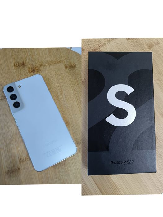 Samsung Galaxy S22 256/8