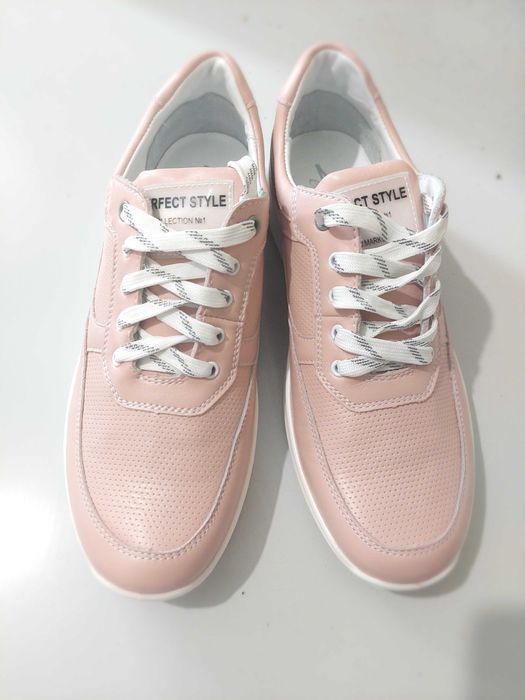 Продам женские кожаные ботинки MARKO