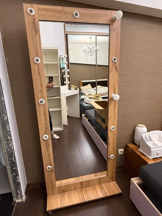 Зеркало с подсветкой