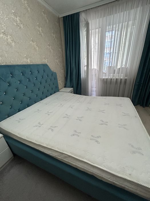 Кровать двуспальная