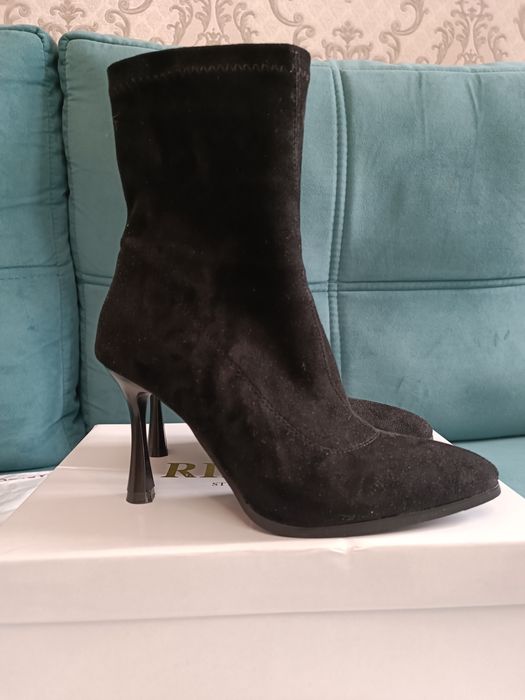 Ботильоны замшевые