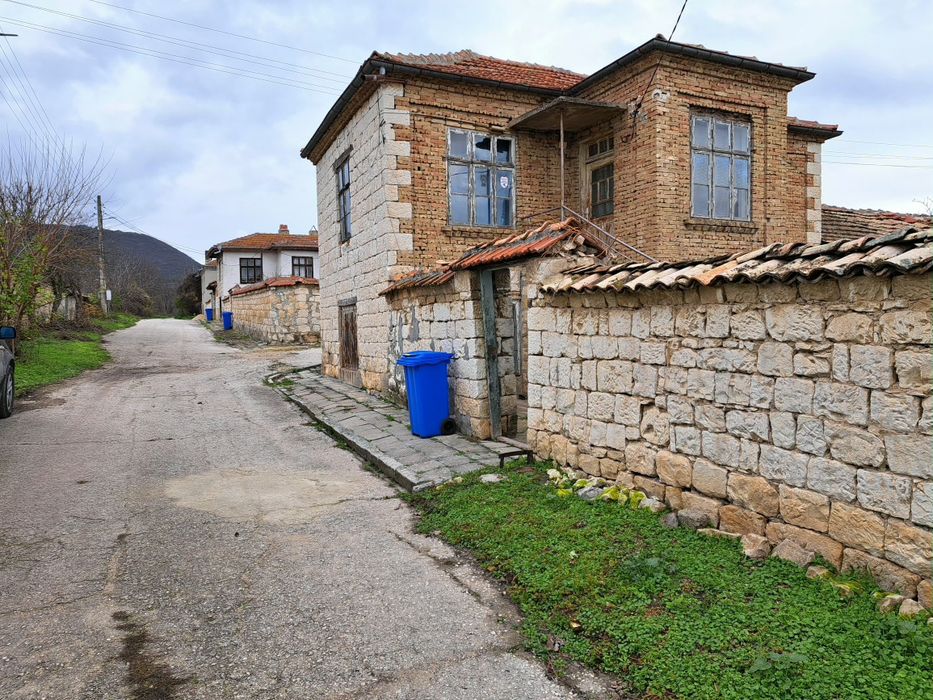 От Собственик, къща в с. Невша