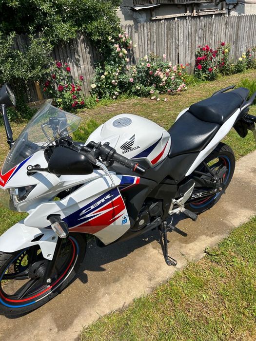 Honda cbrr 125cc