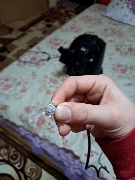 Продавам волан GENESIS SEABORG 400