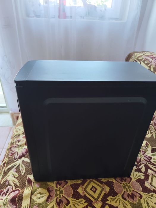 Unitate PC+ boxe cadou