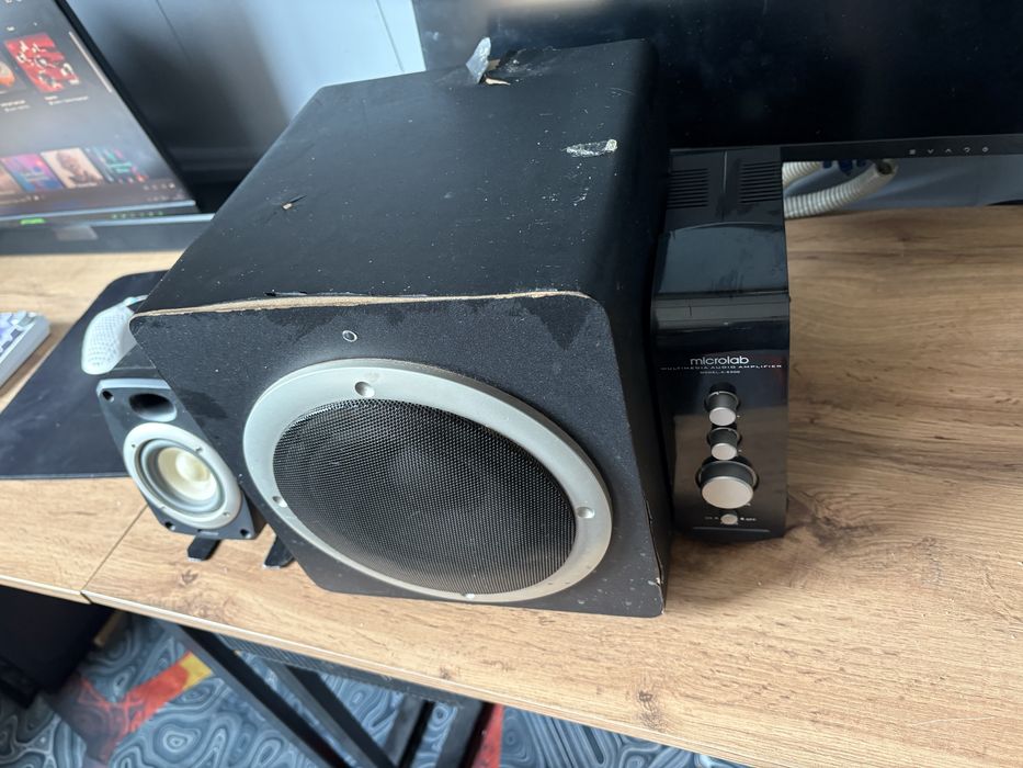 Колонки с буфером и усилителем Microlab