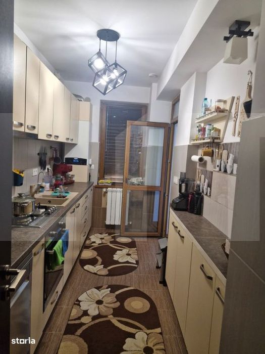 Apartament modern cu 3 camere -  bloc nou – zona centrala