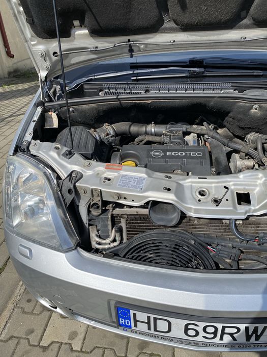 Vand Opel Meriva A 2006 diesel 1,7cdti 74 kw/101 cai.Cutie manuala in 5 trepte Climatronic functional 10/10 ,scaune incalzite oglinzi incalzite carlig