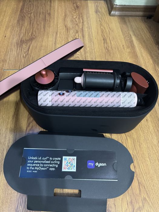 Дайсон стайлер продам