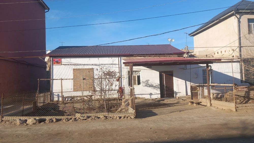 Центрда жайласқан жай сатылады