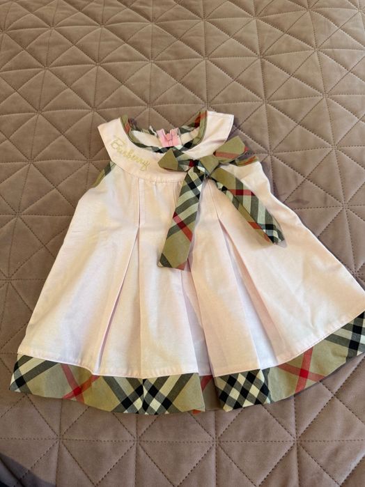 Бебешка рокля Burberry kids