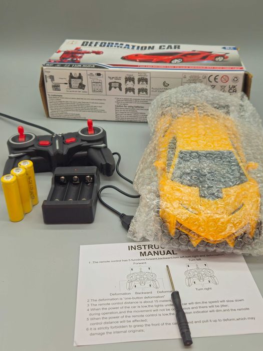 Различни RC трансформираща се кола-робот с дистанционно,светлини, 360°