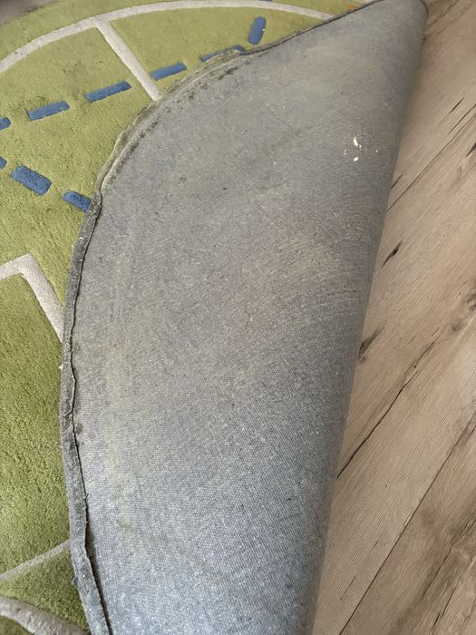 Кръгъл килим за детска стая с футболни врати и топка 130 см диаметър