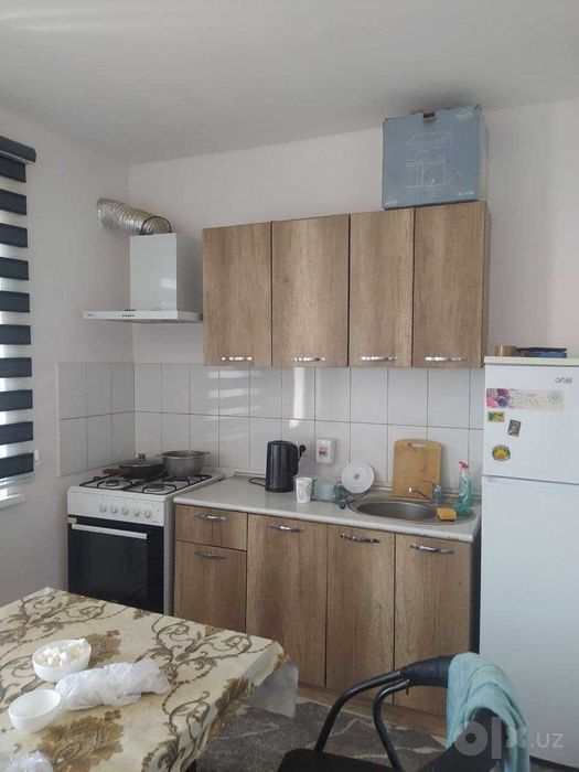 Gazli shahrida  3 xonalik kotej sotiladi srochno