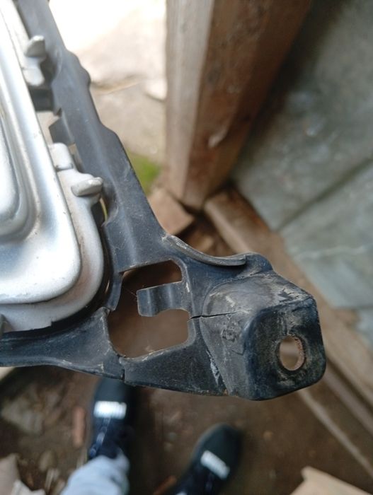 Решетка средна Мазда 6 2010