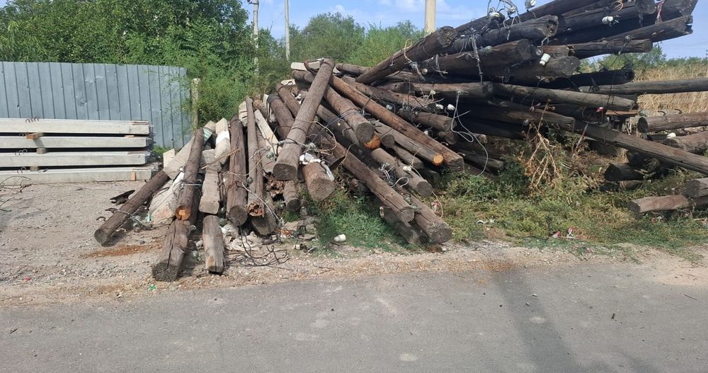 Столбы деревянные опоры