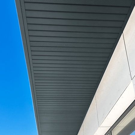 Executăm următoarele : Acoperișuri și Mansardari sistem complet terase