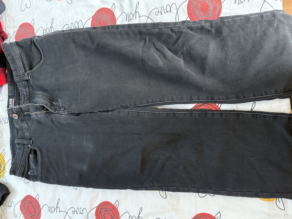 Продам черные джинсы