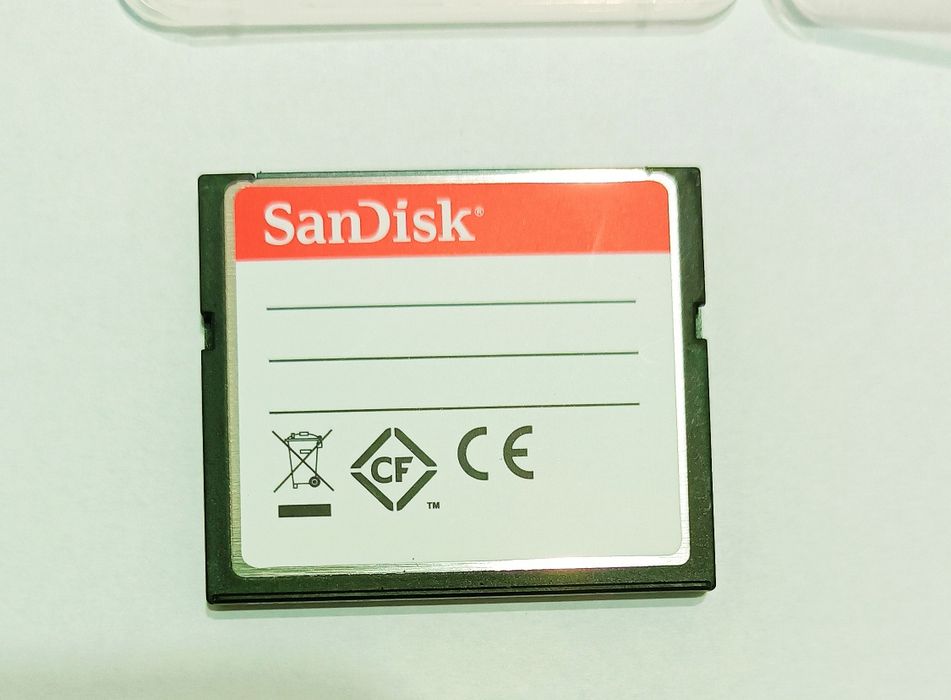 Vând card CF San Disk Extreme 128Gb