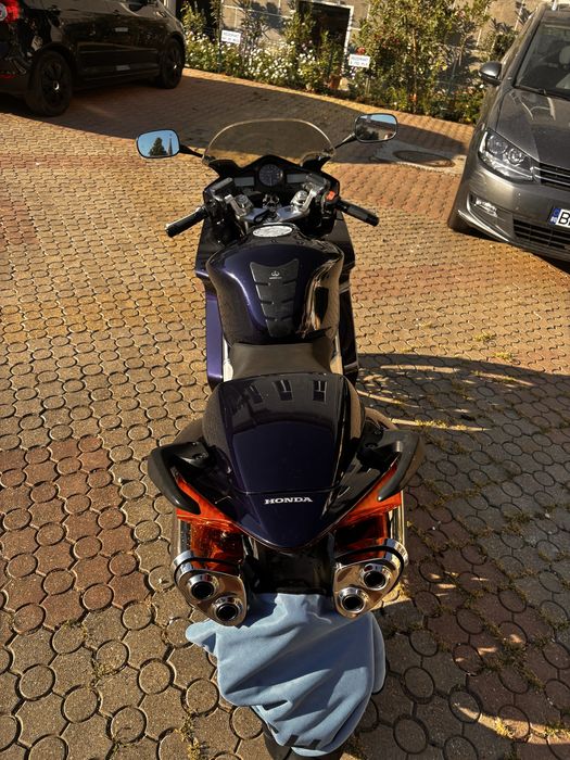 Honda VFR 800 V-TEC