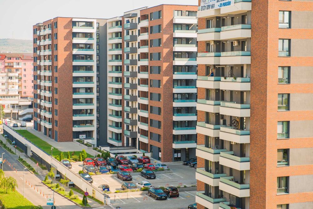 Spatiu comercial/medical + 30 locuri de parcare Cluj-Napoca