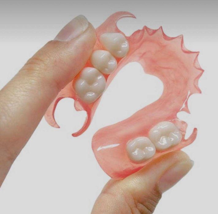 Протез на зубы Алматы