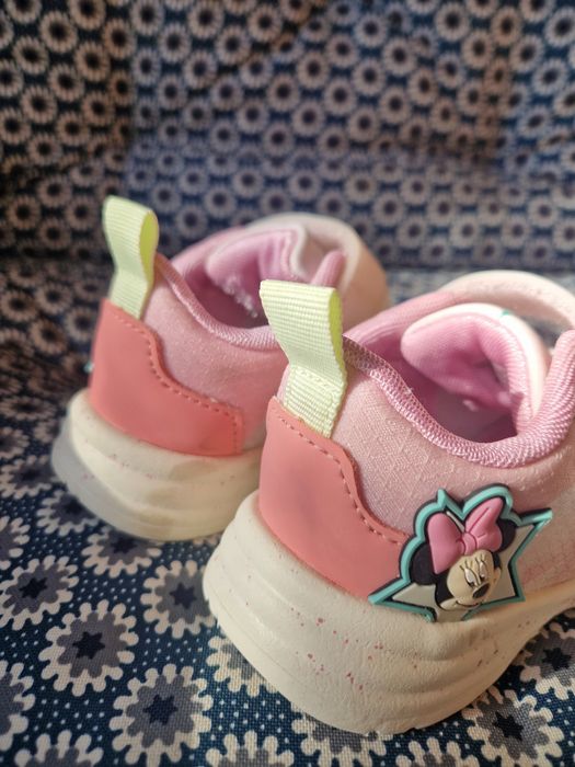 Pantofi sport Zara marimea 23