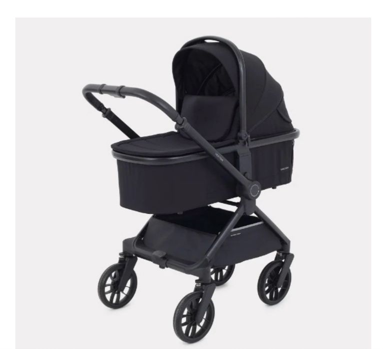 Продам коляску  в очень хорошем состоянии.