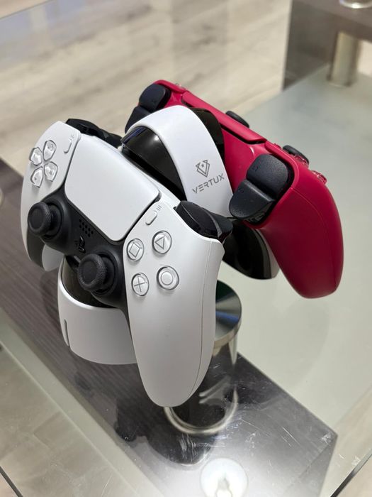 PS 5 2 Manete + incarcator